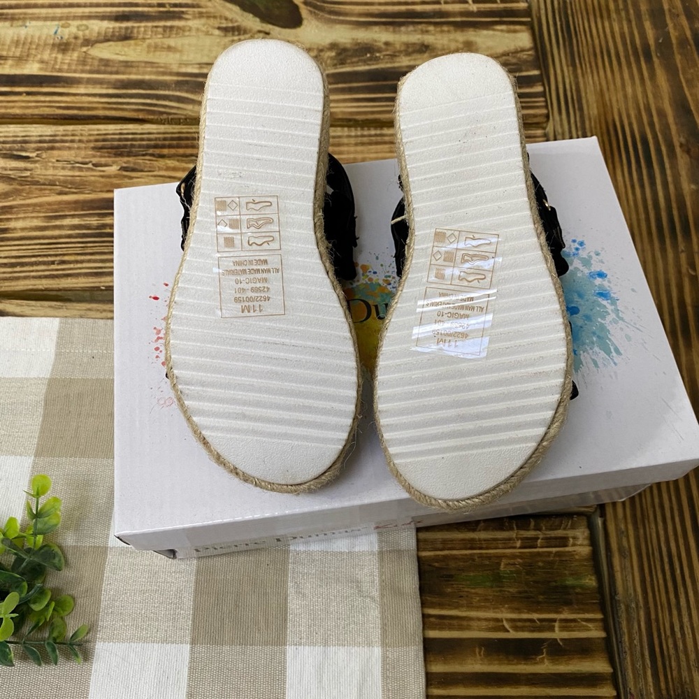 Kids Wedge Sandals - Picture 3 of 3